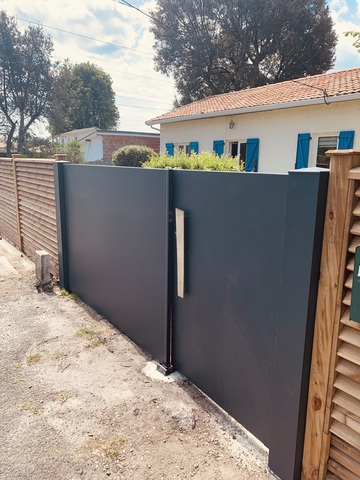 Portail en aluminium 