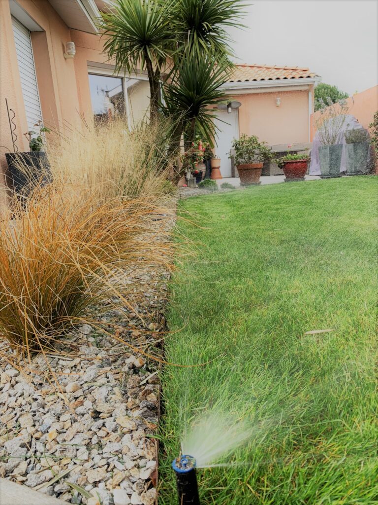 Installation d'arrosage automatique près de Canéjan