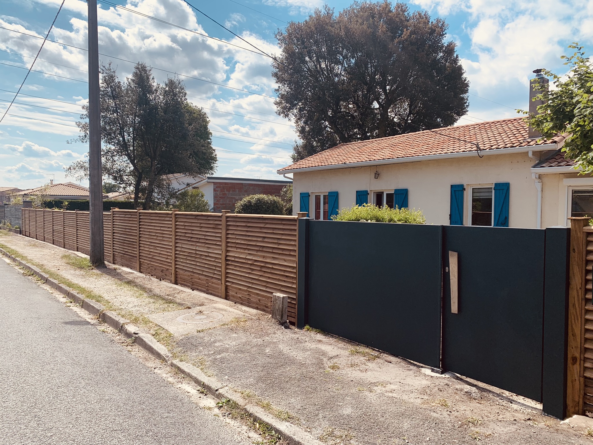 Pose de portail en aluminium en Gironde