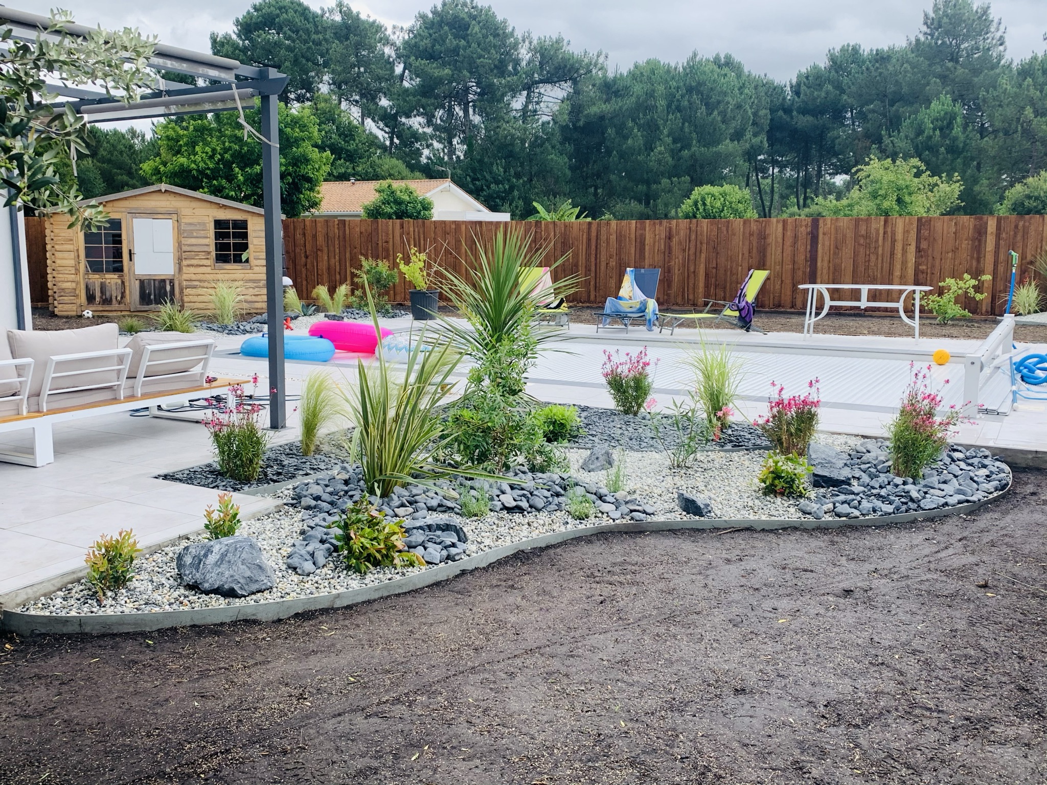 Réalisation de massif à Cestas