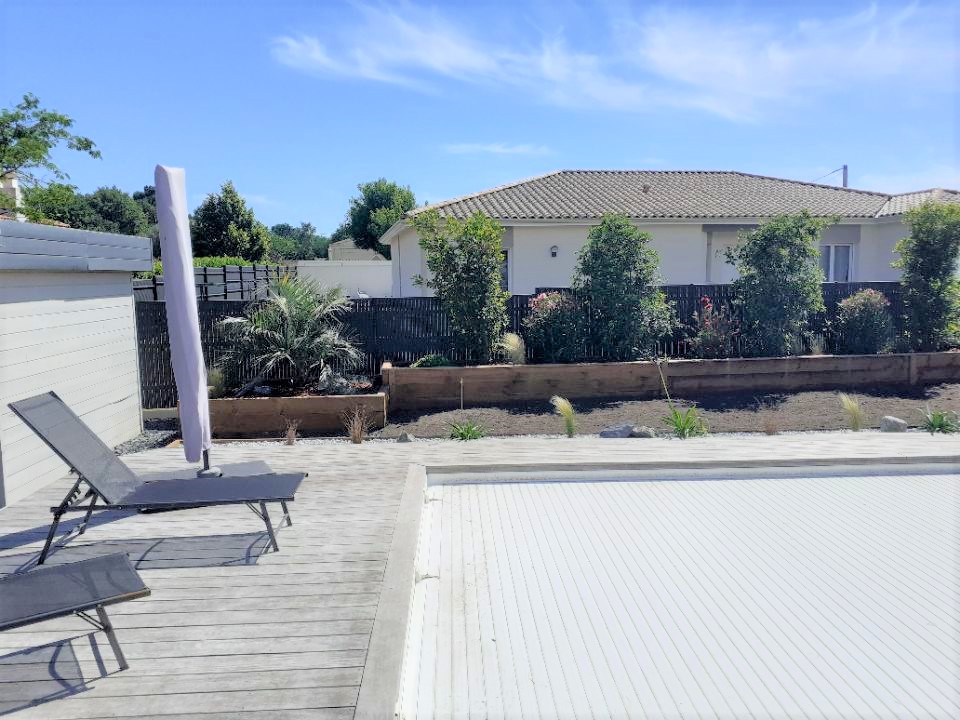 Aménagement de jardin pour cacher le vis-à-vis à Léognan